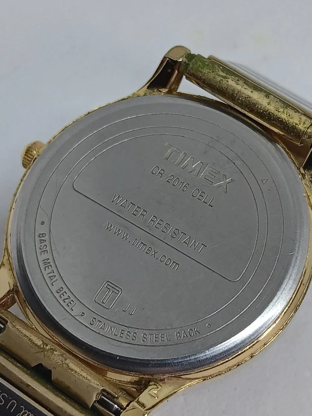 VINTAGE 2001 Timex Indiglo JJ Unisex 35mm Gold Tone Date Flex Band Watch